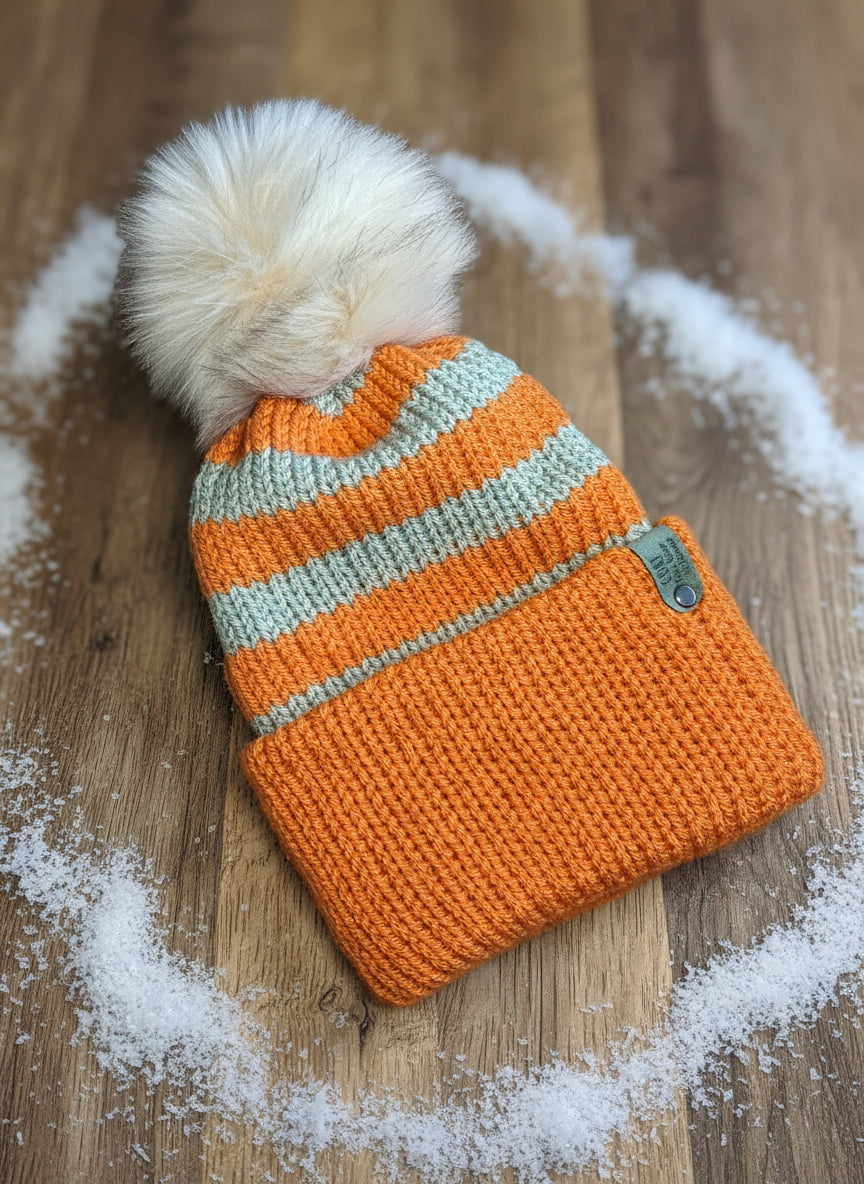 Brimmed Beanie, Large (Orange)